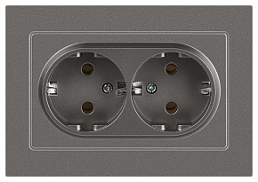 Розетка Accent 6-205-09 двойн. 2X2P+E Schuko 16А-250В IP20 СУ AL/CU титан Intro Б0063500