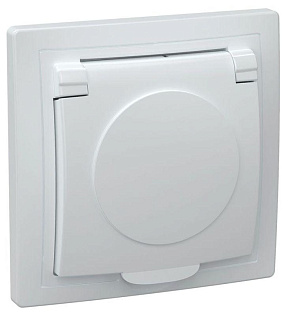 Розетка 1-м СП Кварта РСб10-3-КБ 16А IP20 с заземл. с крышкой бел. GENERICA ERK15-K01-16-DM