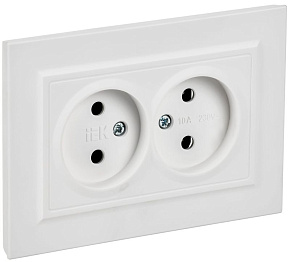 Розетка 2-м СП BRITE РС12-2-БрАБ 10А в сборе без заземл. без защ. шторок арктич. бел. IEK BR-R20-10-K91-F
